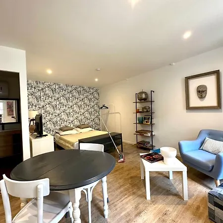 C La Reserve - St Rose Bleu Apartment *